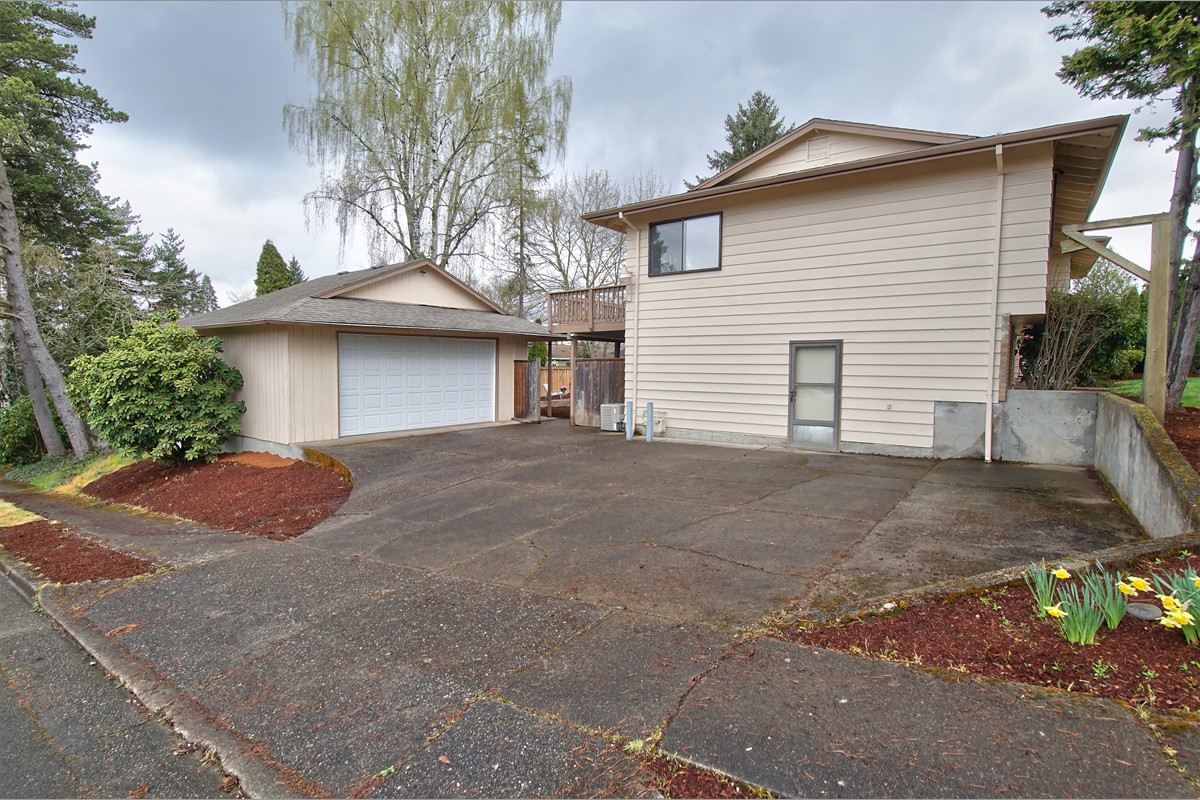 14255swbarlowcourt_0007
