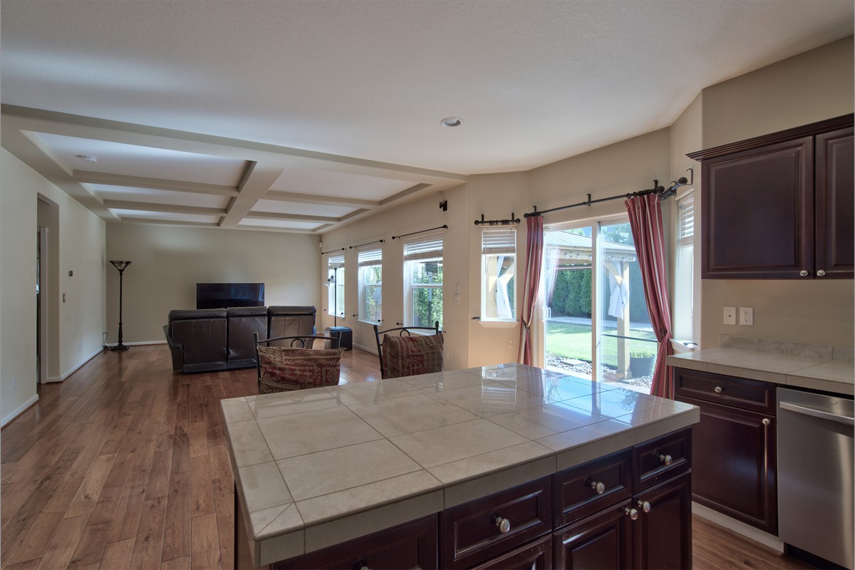 22378swsaxonplace_0020