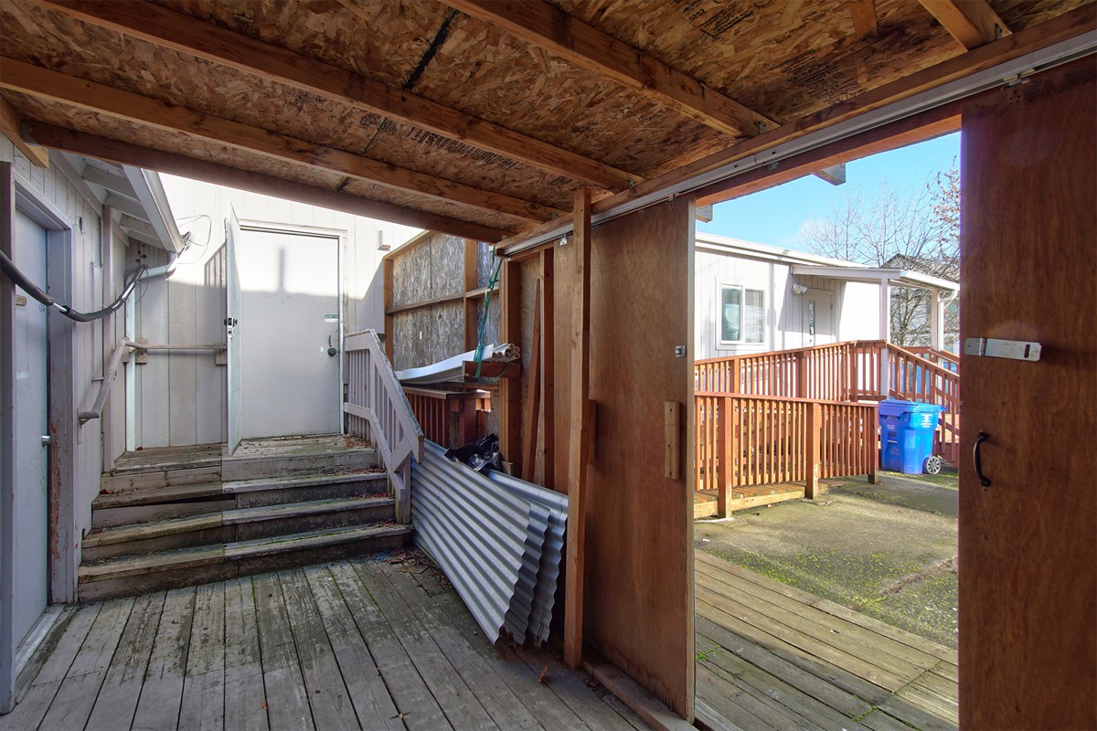8523sestarkstreet_005