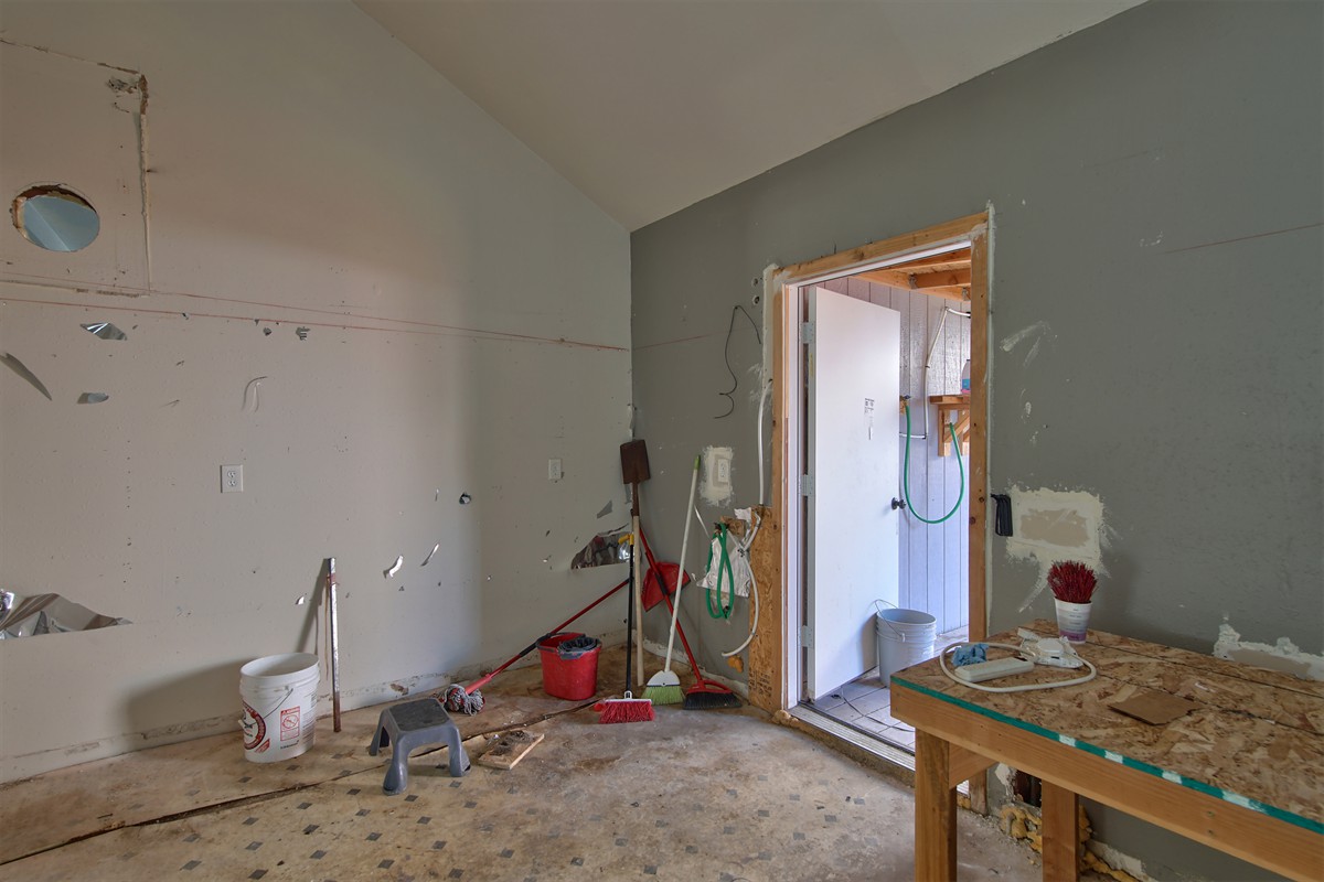 8523sestarkstreet_009