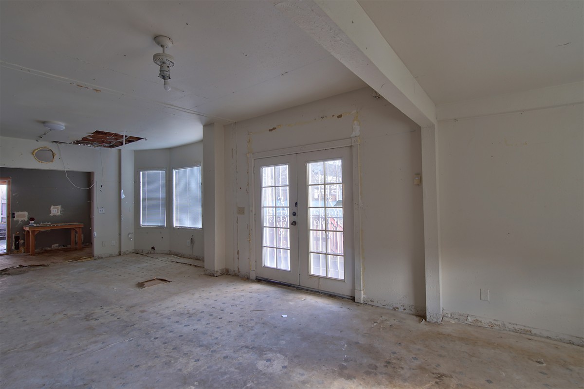 8523sestarkstreet_013