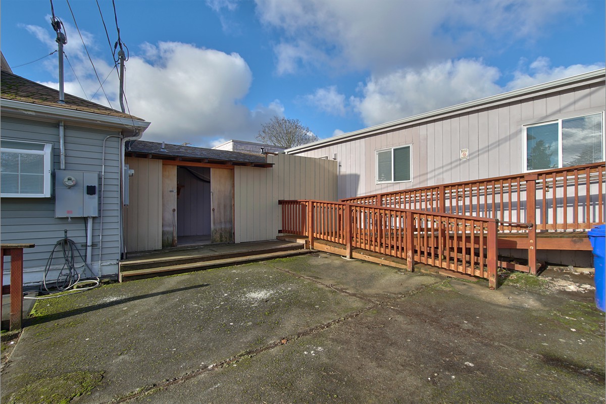 8523sestarkstreet_039