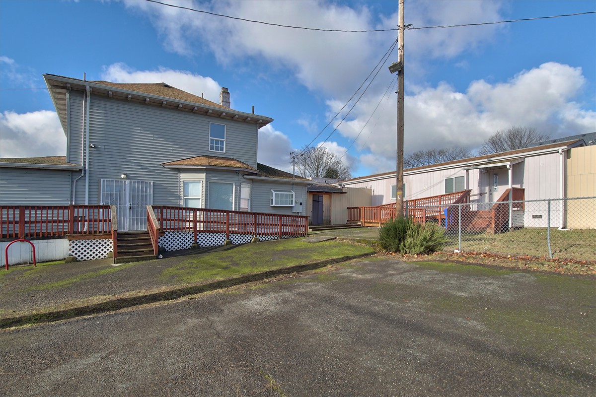 8523sestarkstreet_043