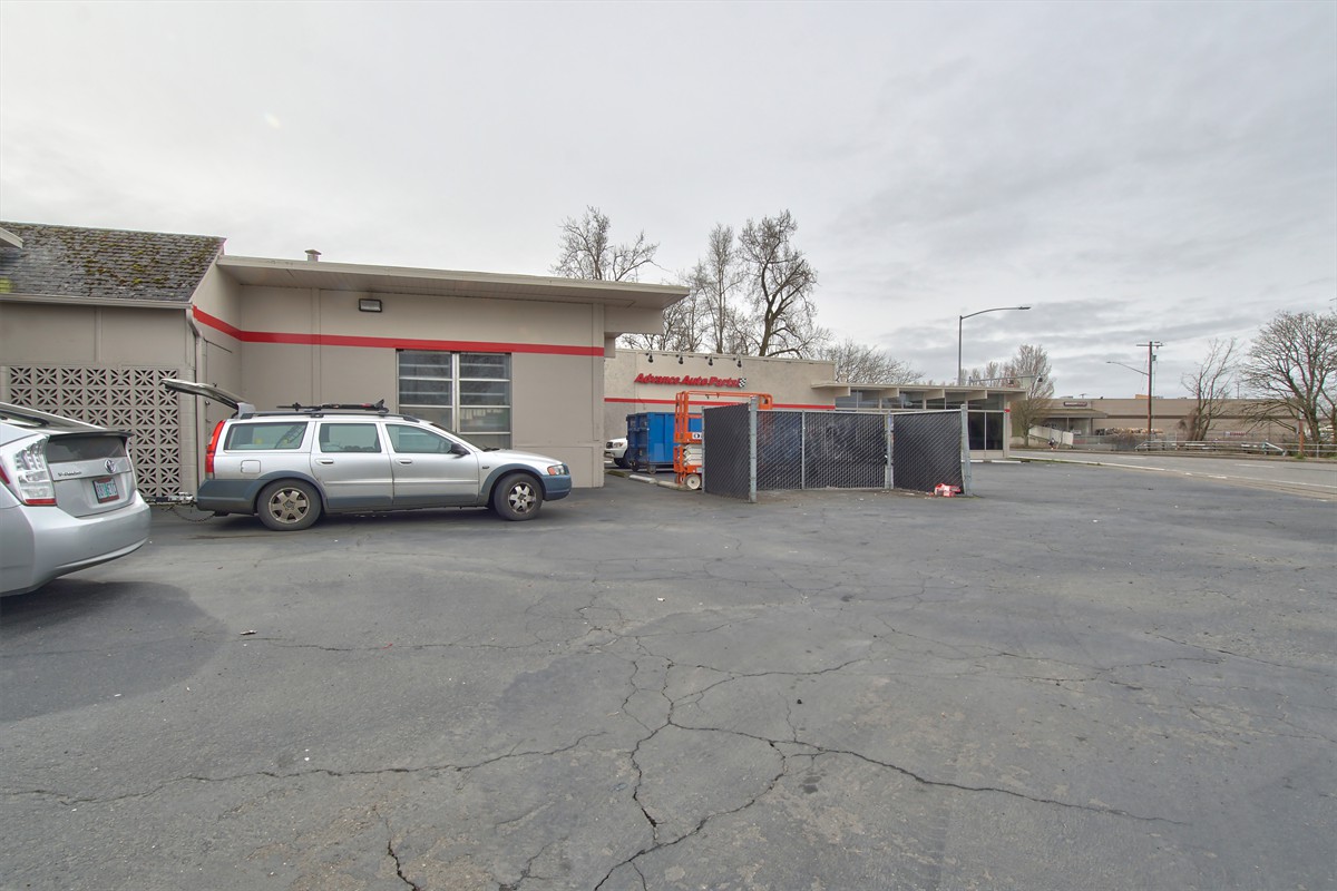 1012commercialstne_003