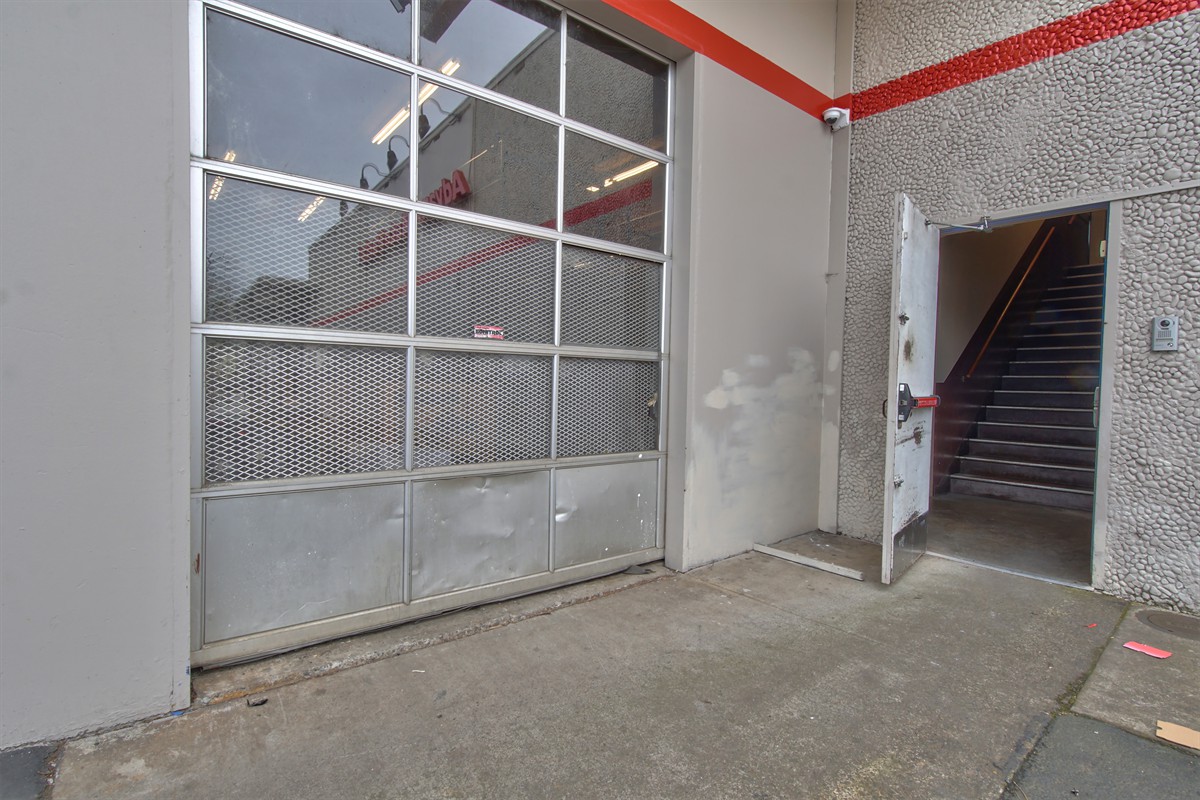 1012commercialstne_007