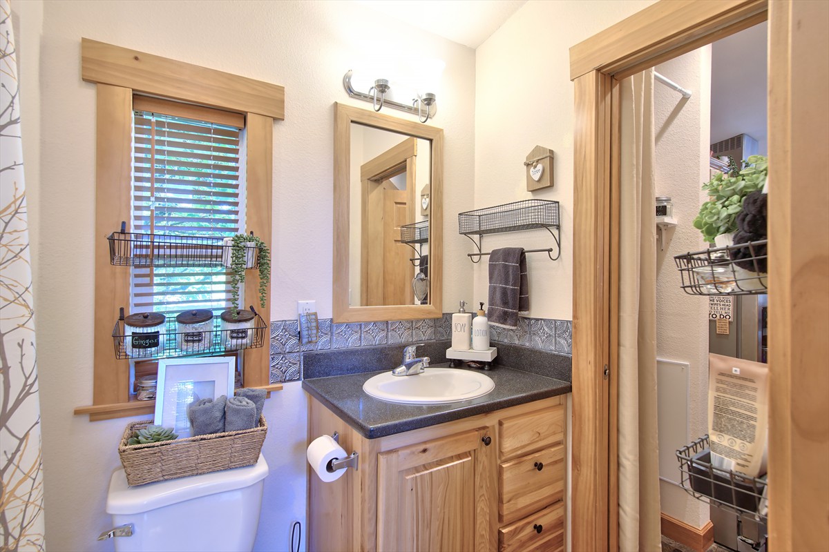 mthoodvillage_036