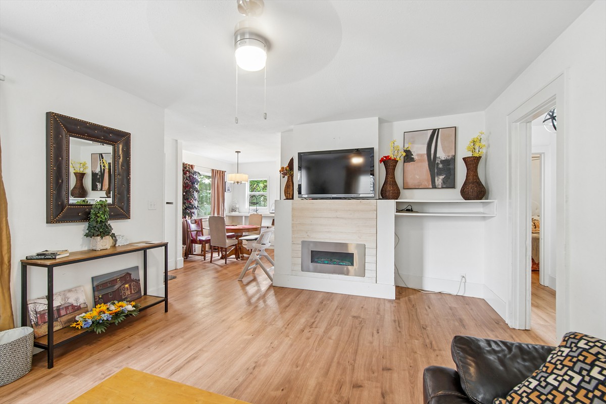 920academystreetne_0139