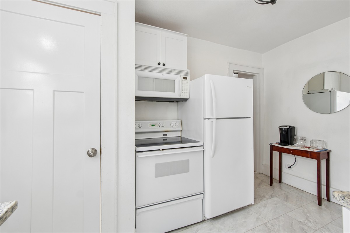 920academystreetne_0148