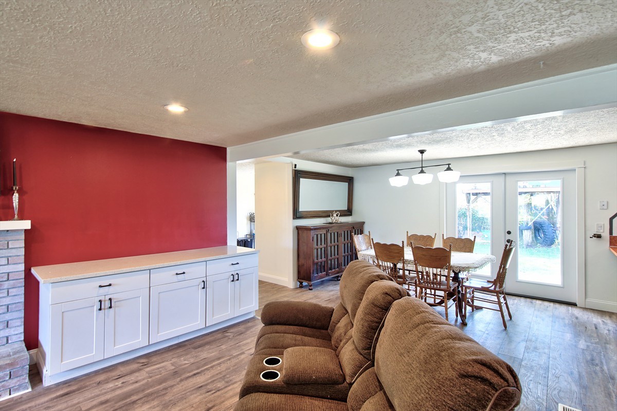 1005nw6thplace_0010