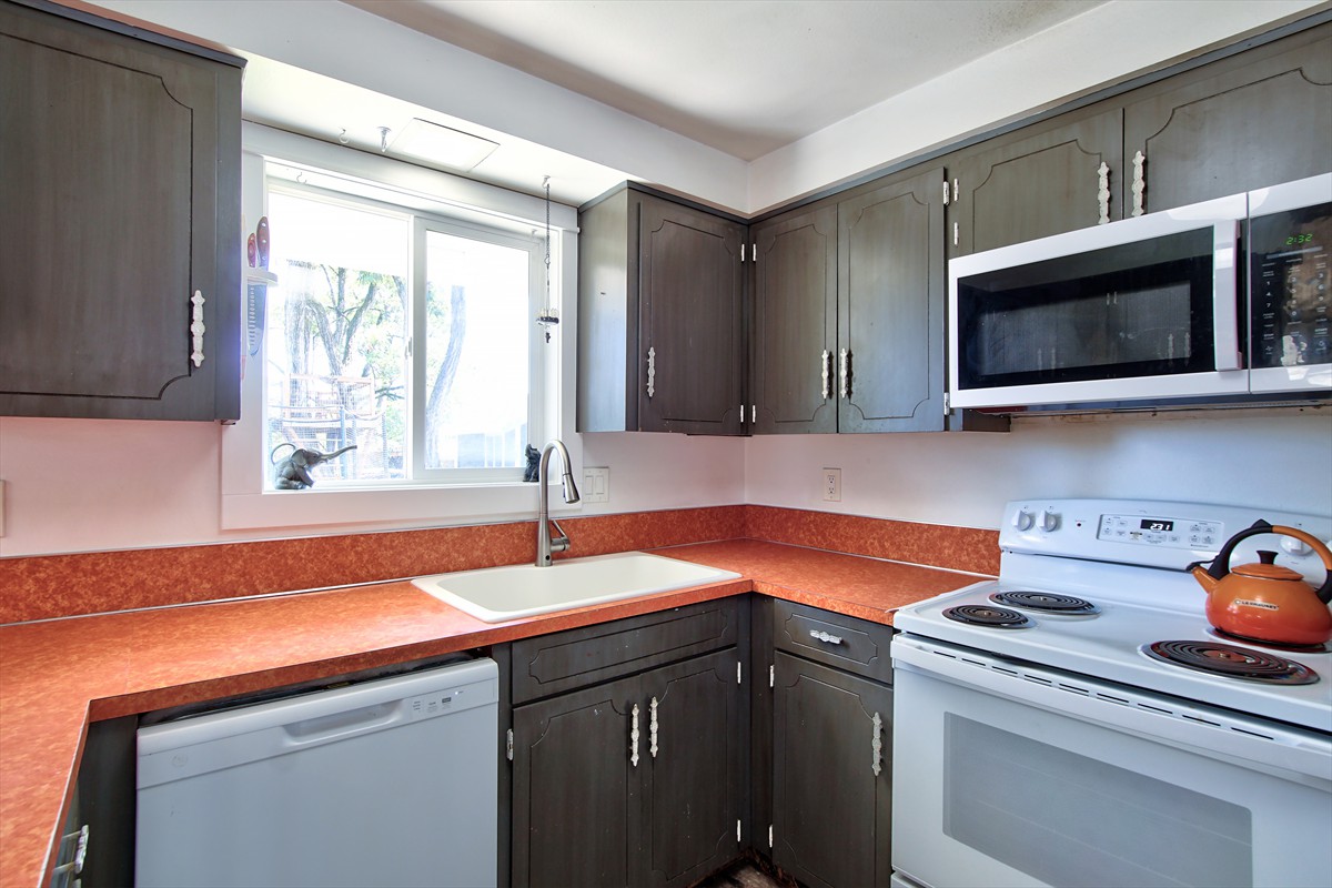 1005nw6thplace_0013