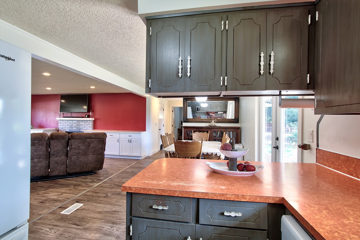 1005nw6thplace_0014