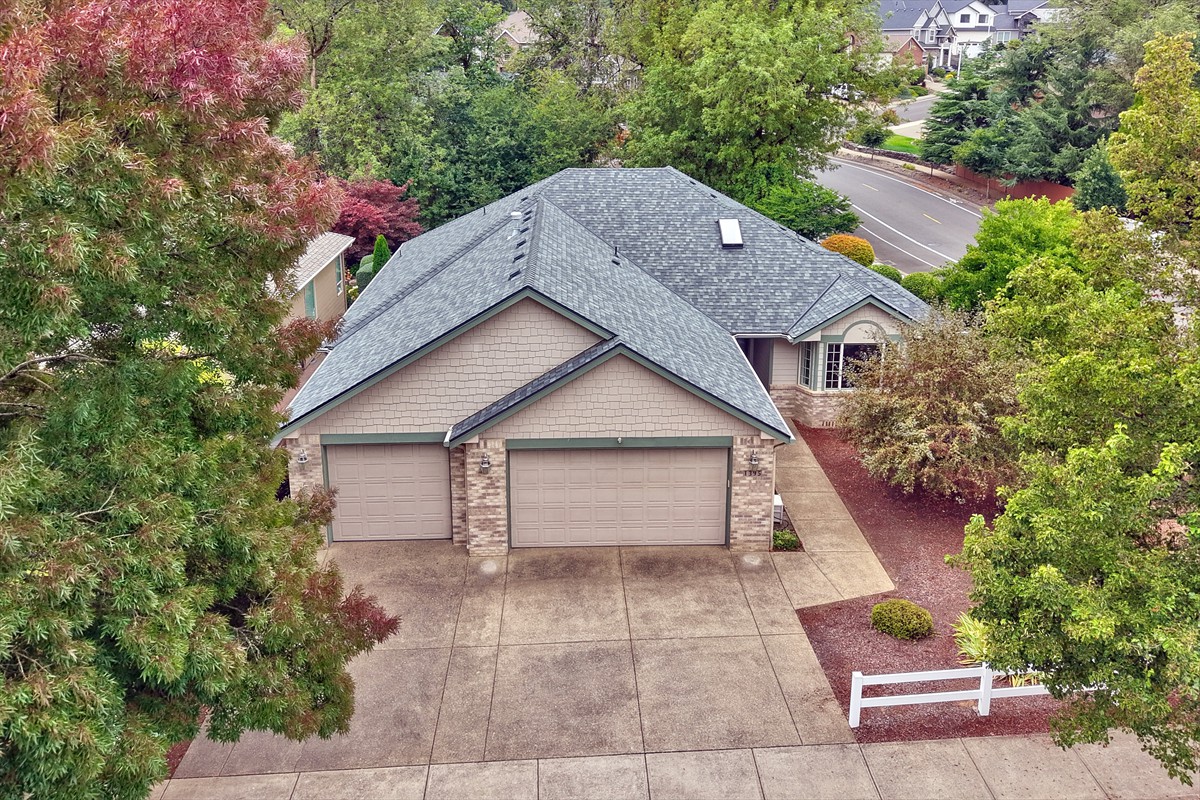 1395westmeadowsdrnw_001