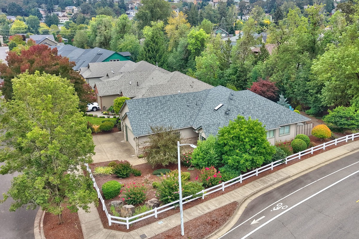 1395westmeadowsdrnw_004