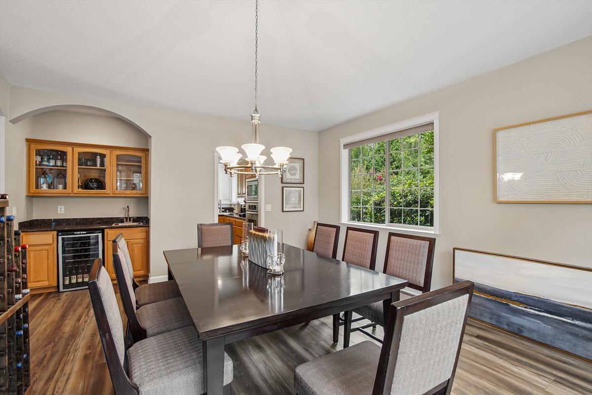 1395westmeadowsdrnw_011