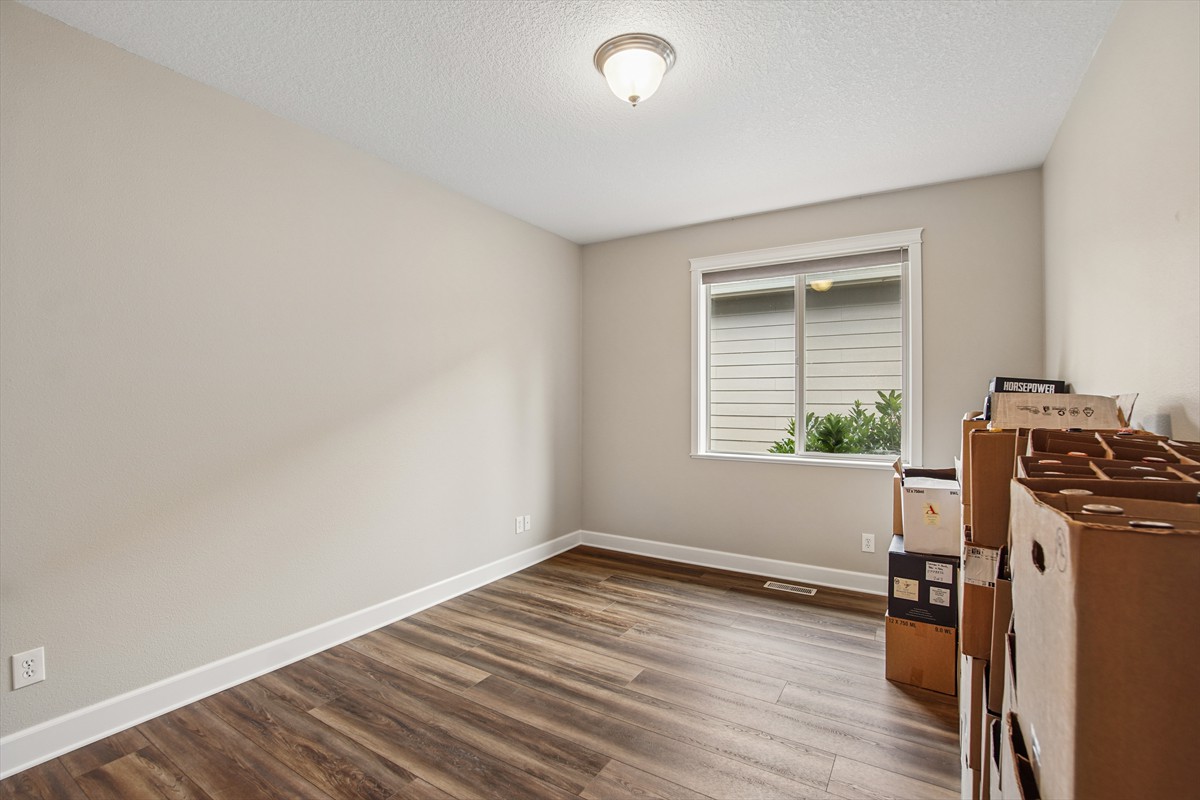 1395westmeadowsdrnw_039