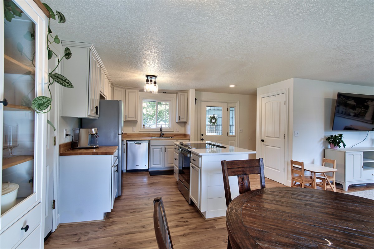 8205poncacourt_007