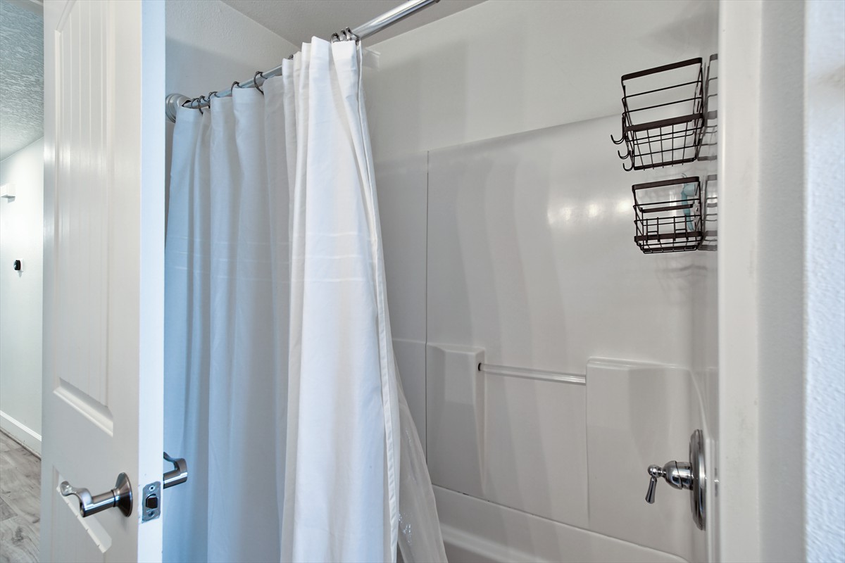 8205poncacourt_026